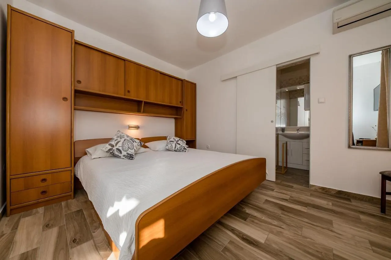 Apartments Tartuga ラブ